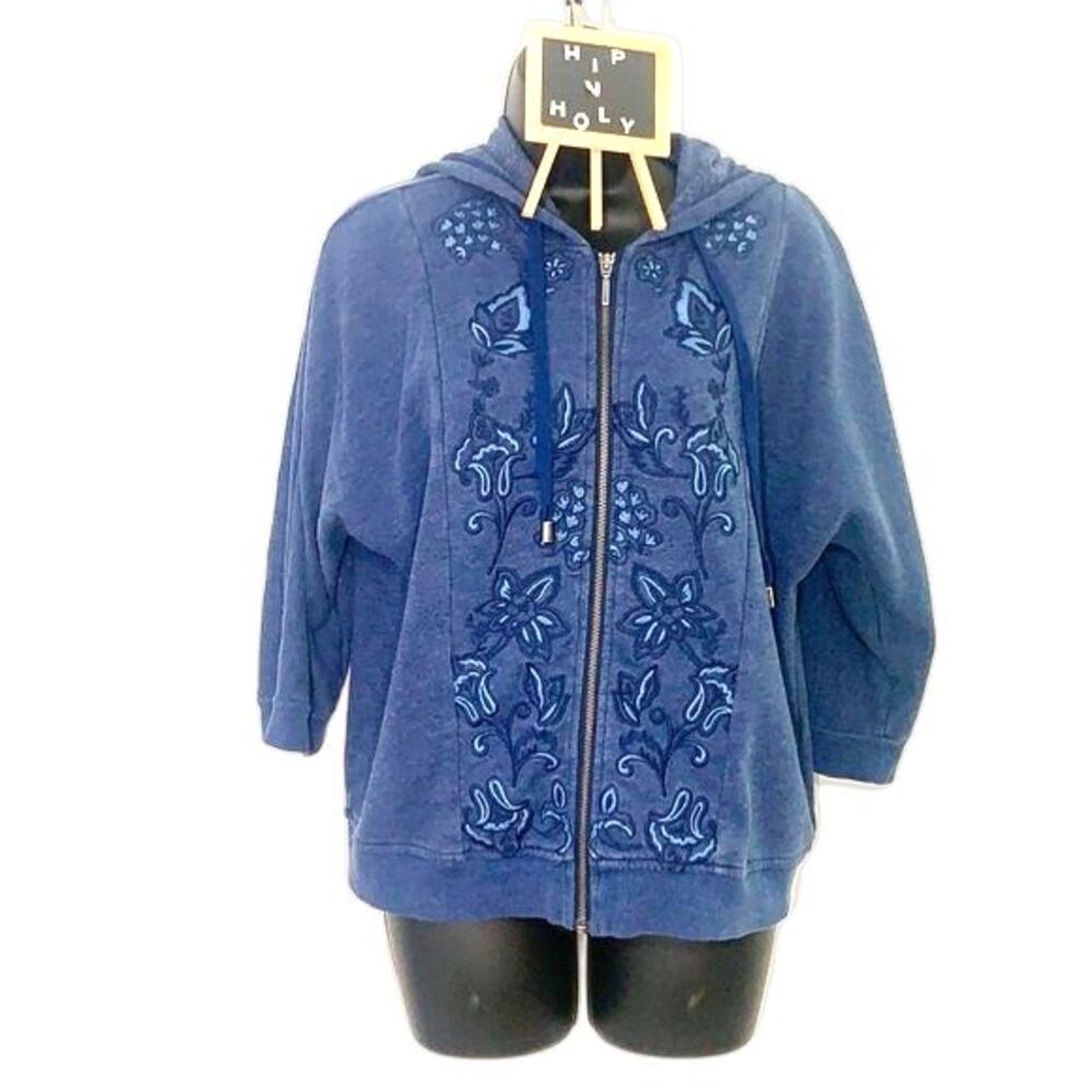 CHICO’S ZENERGY Embroidered Indigo  Jacket Indigo Wash Size 4/6P